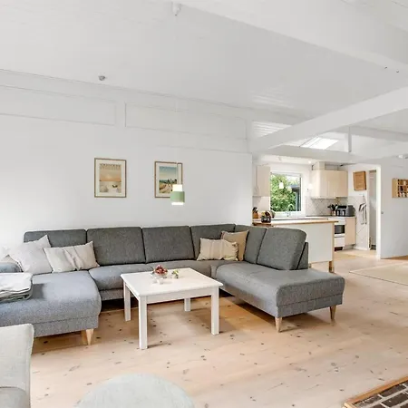 Vangel - 350m From The Sea By Interhome *