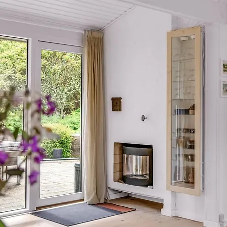 Holiday home Vangel - 350m From The Sea By Interhome