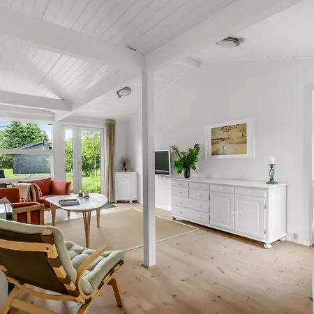 Holiday home Vangel - 350m From The Sea By Interhome
