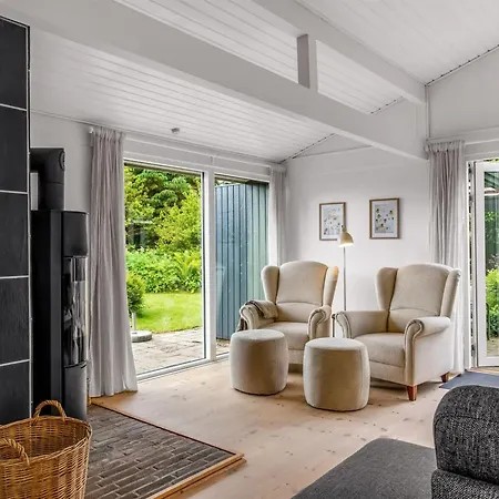 Holiday home Vangel - 350m From The Sea By Interhome Hals